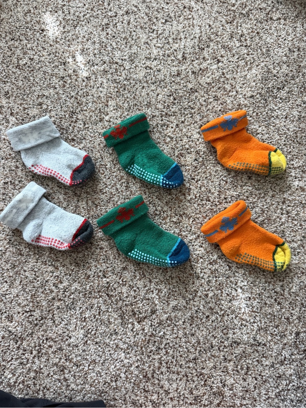 Bombas Baby Gripper Sock - Gray, Green & Orange